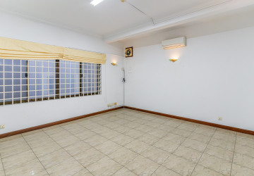 5 Bedroom Villa For Rent - BKK1, Phnom Penh thumbnail