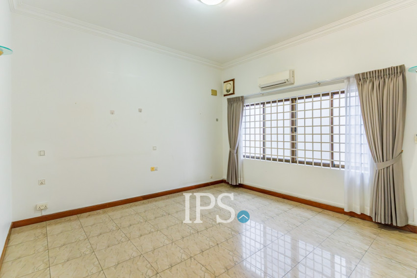 5 Bedroom Villa For Rent - BKK1, Phnom Penh