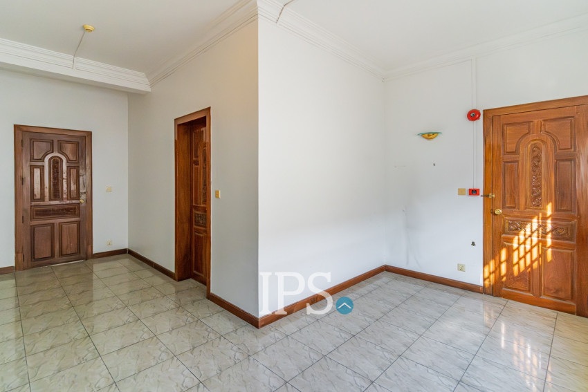 5 Bedroom Villa For Rent - BKK1, Phnom Penh