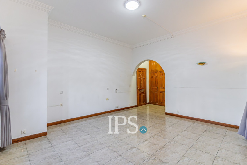 5 Bedroom Villa For Rent - BKK1, Phnom Penh