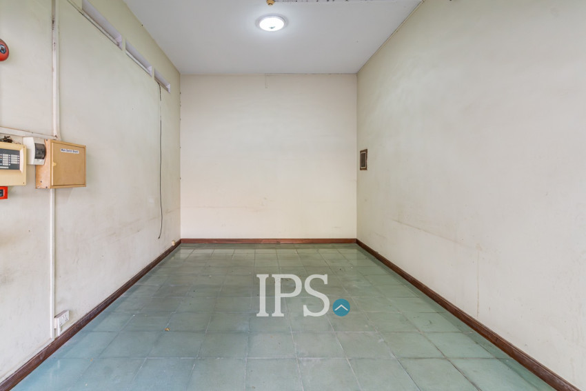 5 Bedroom Villa For Rent - BKK1, Phnom Penh