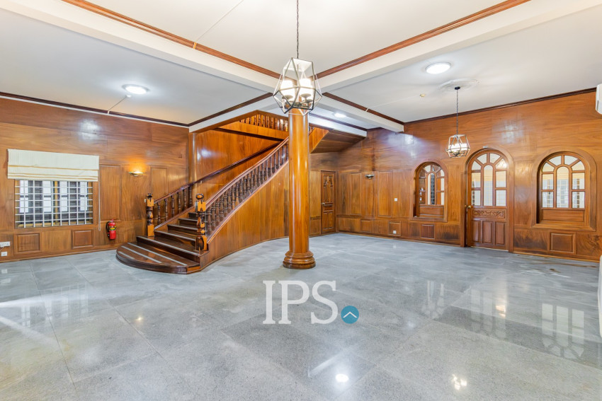 5 Bedroom Villa For Rent - BKK1, Phnom Penh
