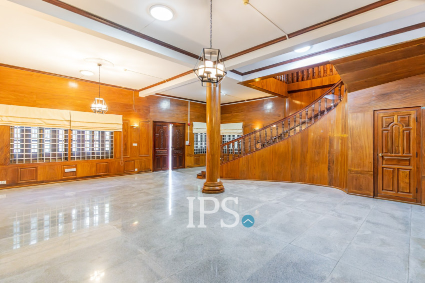 5 Bedroom Villa For Rent - BKK1, Phnom Penh
