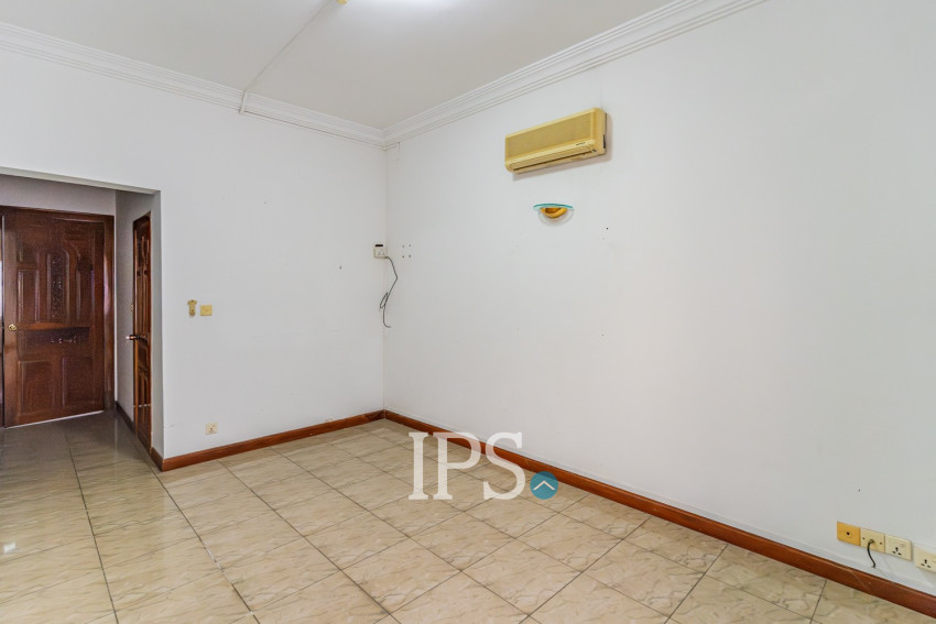 5 Bedroom Villa For Rent - BKK1, Phnom Penh