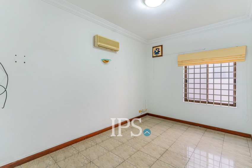 5 Bedroom Villa For Rent - BKK1, Phnom Penh