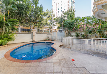 5 Bedroom Villa For Rent - BKK1, Phnom Penh thumbnail