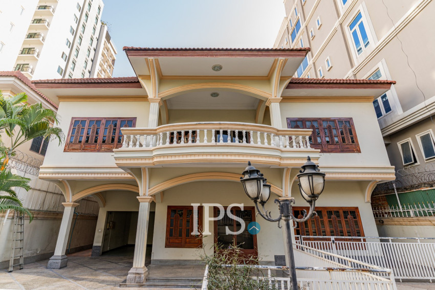 5 Bedroom Villa For Rent - BKK1, Phnom Penh
