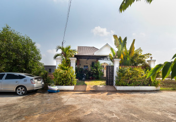 2 Bedroom House For Rent - Kandaek, Prasat Bakong, Siem Reap thumbnail