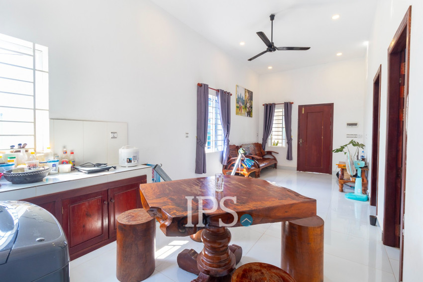 2 Bedroom House For Rent - Kandaek, Prasat Bakong, Siem Reap