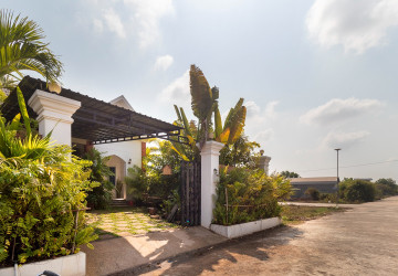 2 Bedroom House For Rent - Kandaek, Prasat Bakong, Siem Reap thumbnail