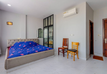 12 Bedroom Shophouse For Rent - Svay Dangkum, Siem Reap thumbnail