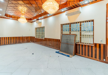 6 Bedroom Villa For Rent - BKK1, Phnom Penh thumbnail