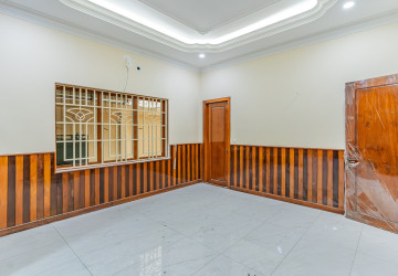6 Bedroom Villa For Rent - BKK1, Phnom Penh thumbnail