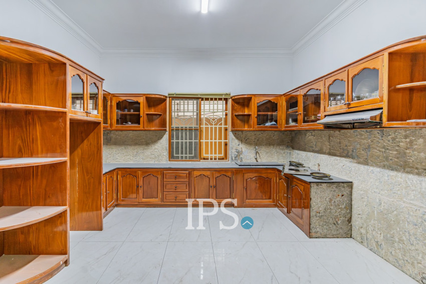 6 Bedroom Villa For Rent - BKK1, Phnom Penh