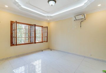 6 Bedroom Villa For Rent - BKK1, Phnom Penh thumbnail