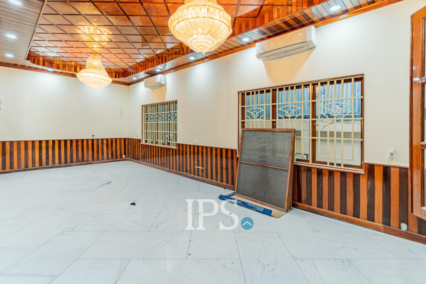 6 Bedroom Villa For Rent - BKK1, Phnom Penh