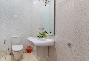 6 Bedroom Villa For Rent - BKK1, Phnom Penh thumbnail