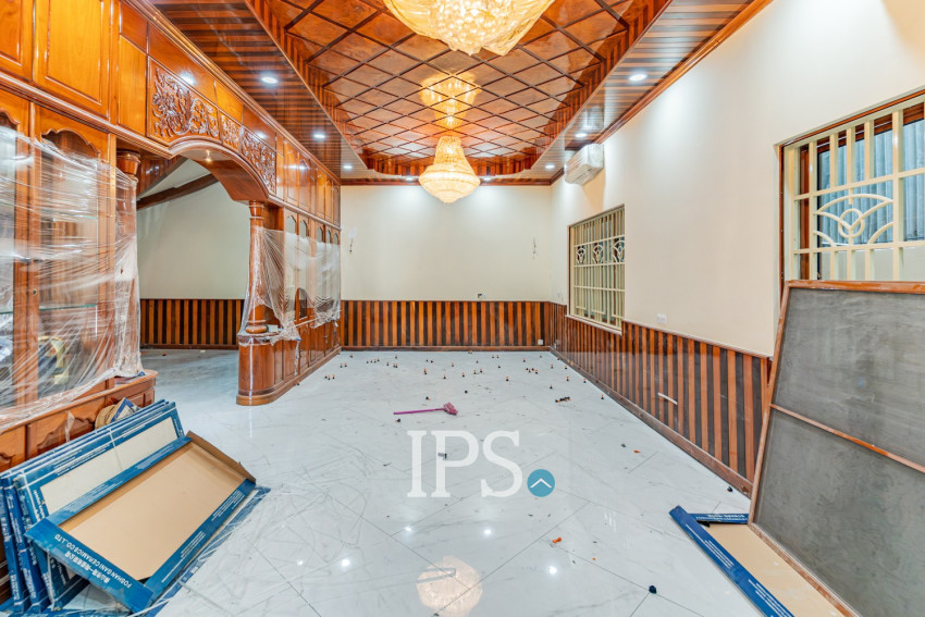 6 Bedroom Villa For Rent - BKK1, Phnom Penh