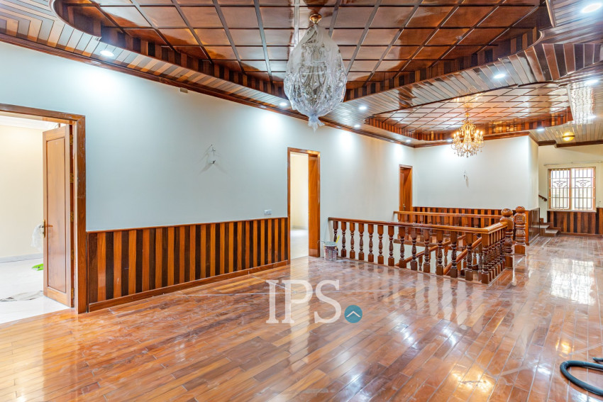 6 Bedroom Villa For Rent - BKK1, Phnom Penh