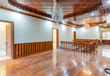 6 Bedroom Villa For Rent - BKK1, Phnom Penh thumbnail