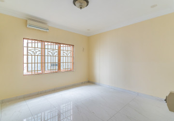 6 Bedroom Villa For Rent - BKK1, Phnom Penh thumbnail
