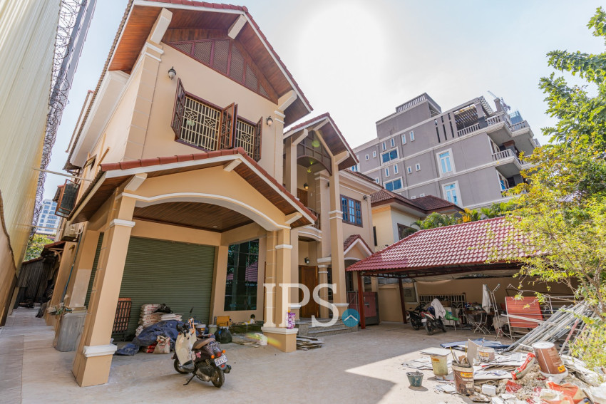 6 Bedroom Villa For Rent - BKK1, Phnom Penh