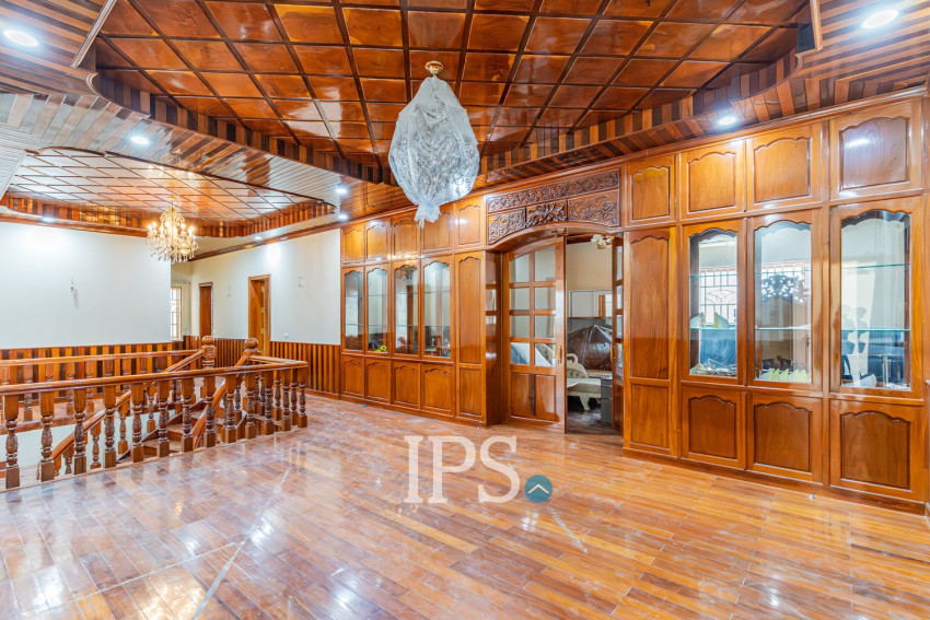 6 Bedroom Villa For Rent - BKK1, Phnom Penh
