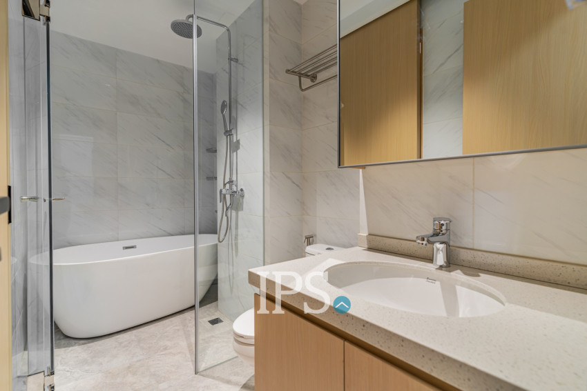 1 Bedroom Condo For Rent - Le Conde, BKK1, Phnom Penh