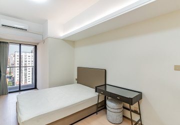 1 Bedroom Condo For Rent - Le Conde, BKK1, Phnom Penh thumbnail