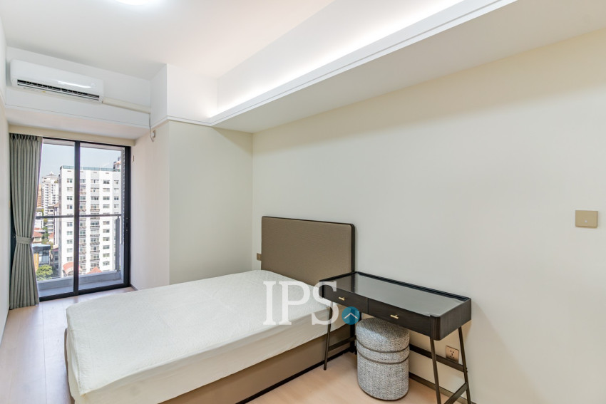 1 Bedroom Condo For Rent - Le Conde, BKK1, Phnom Penh