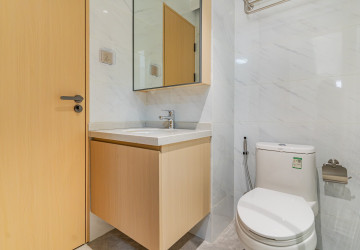 1 Bedroom Condo For Rent - Le Conde, BKK1, Phnom Penh thumbnail