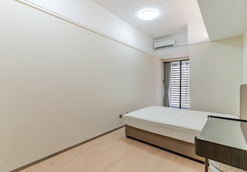 1 Bedroom Condo For Rent - Le Conde, BKK1, Phnom Penh thumbnail