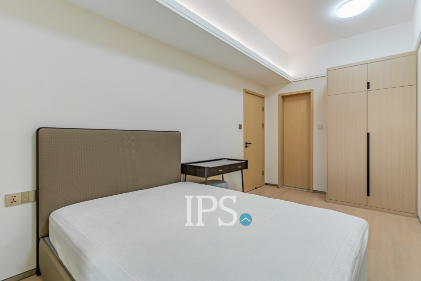 1 Bedroom Condo For Rent - Le Conde, BKK1, Phnom Penh