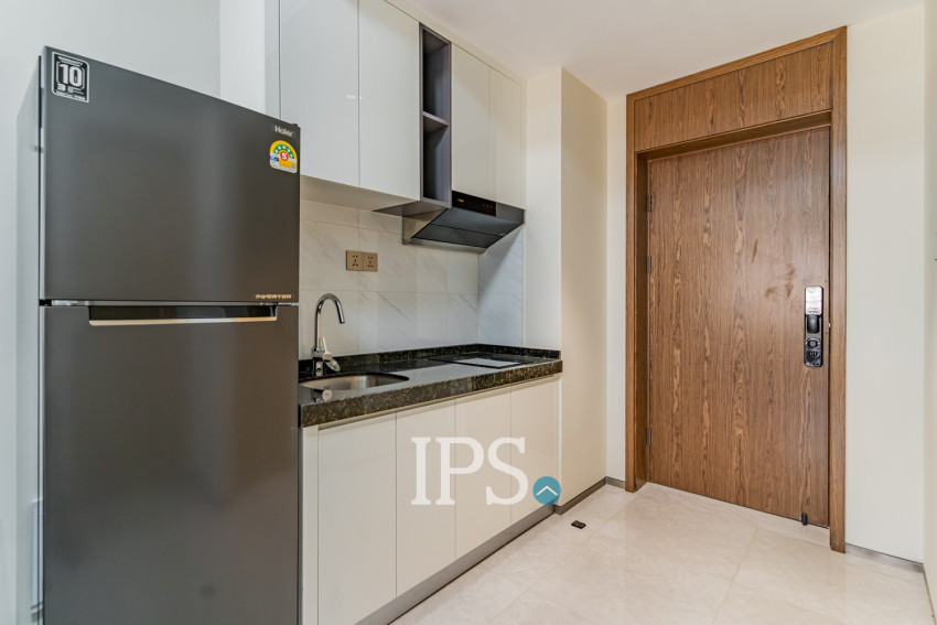 1 Bedroom Condo For Rent - Le Conde, BKK1, Phnom Penh
