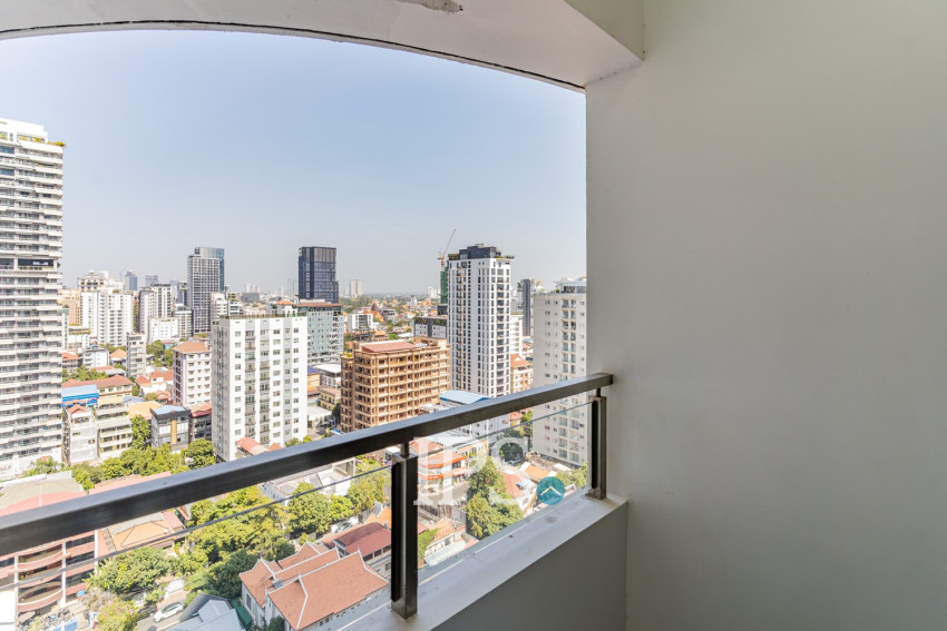 1 Bedroom Condo For Rent - Le Conde, BKK1, Phnom Penh