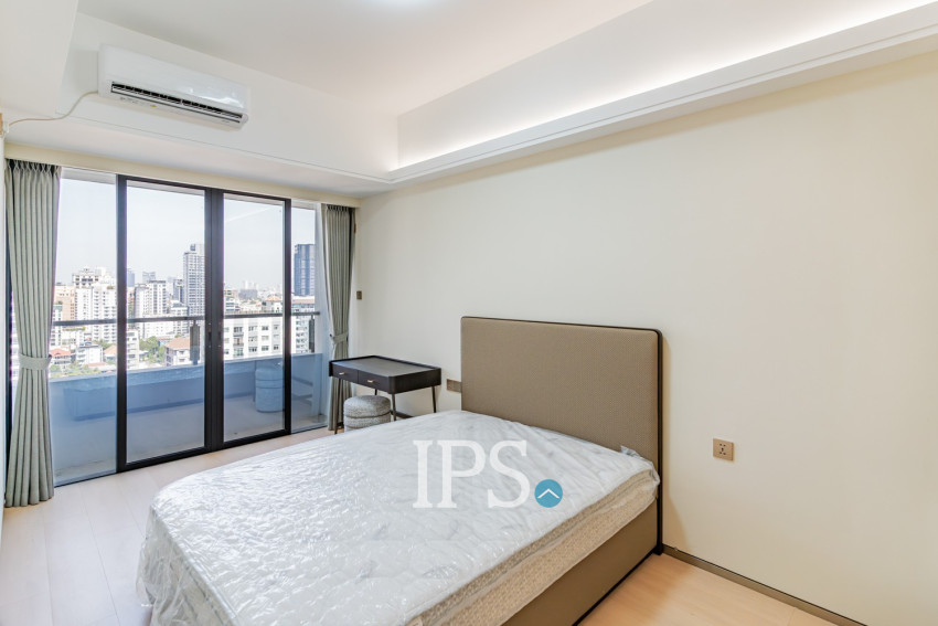 1 Bedroom Condo For Rent - Le Conde, BKK1, Phnom Penh