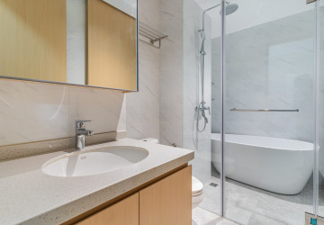 1 Bedroom Condo For Rent - Le Conde, BKK1, Phnom Penh thumbnail