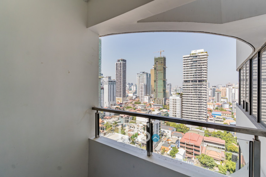 1 Bedroom Condo For Rent - Le Conde, BKK1, Phnom Penh