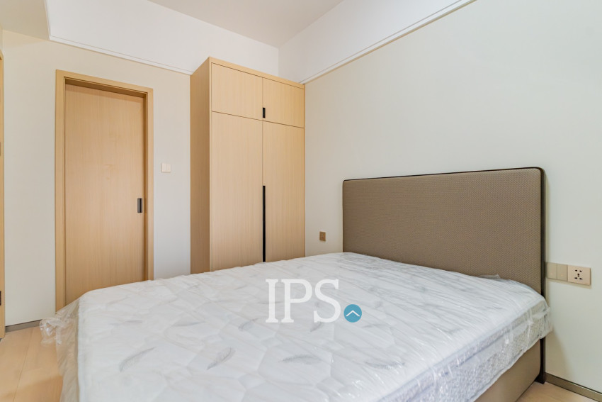 1 Bedroom Condo For Rent - Le Conde, BKK1, Phnom Penh