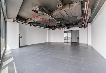 100 Sqm Grade A Office Space For Rent - Flatiron, Srah Chork, Phnom Penh thumbnail