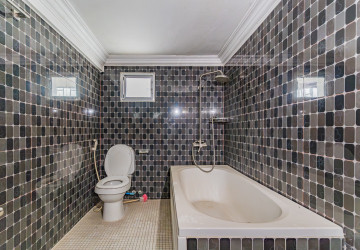 Double Shophouse For Rent - Tumnup Teuk, Phnom Penh thumbnail