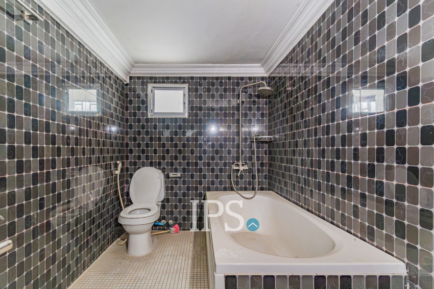 Double Shophouse For Rent - Tumnup Teuk, Phnom Penh