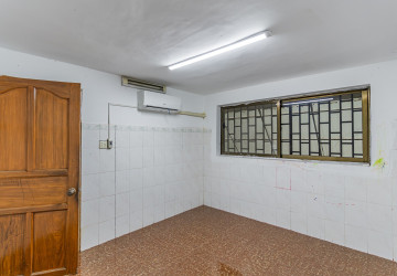 Double Shophouse For Rent - Tumnup Teuk, Phnom Penh thumbnail