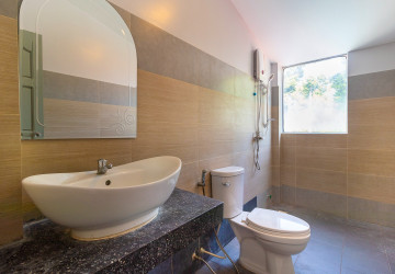 2 Bedroom Apartment For Rent - Slor Kram, Siem Reap thumbnail