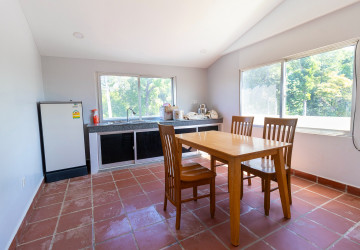 2 Bedroom Apartment For Rent - Slor Kram, Siem Reap thumbnail