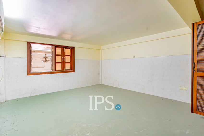 7 Bedroom Shophouse For Sale - Beoung Tumpun 1, Phnom Penh