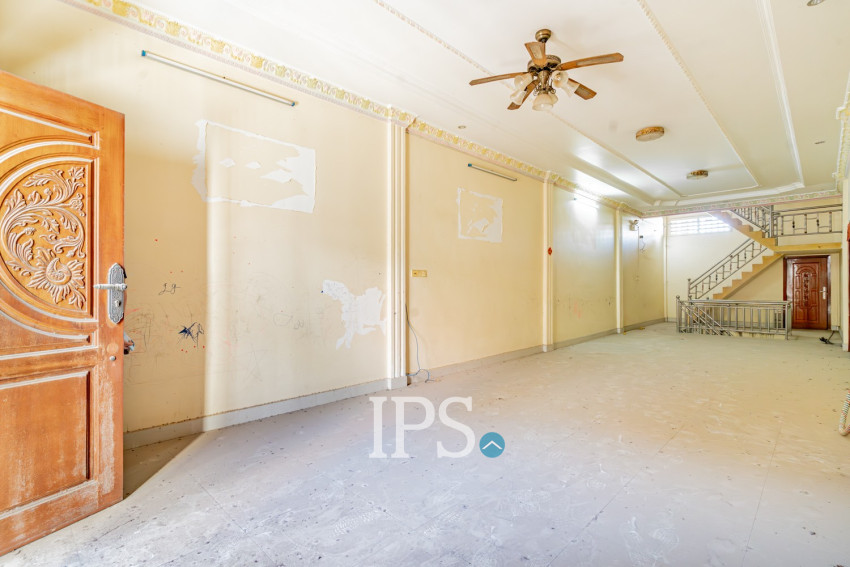 7 Bedroom Shophouse For Sale - Beoung Tumpun 1, Phnom Penh