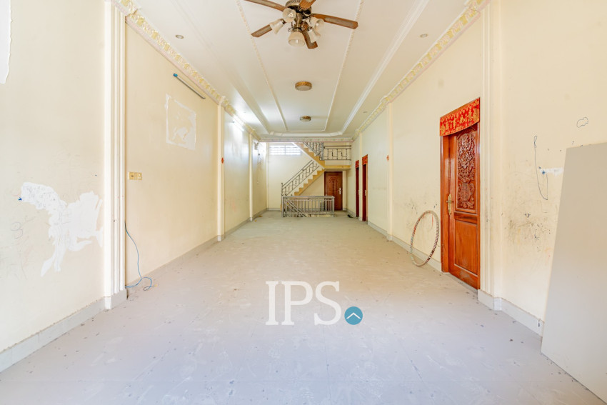 7 Bedroom Shophouse For Sale - Beoung Tumpun 1, Phnom Penh