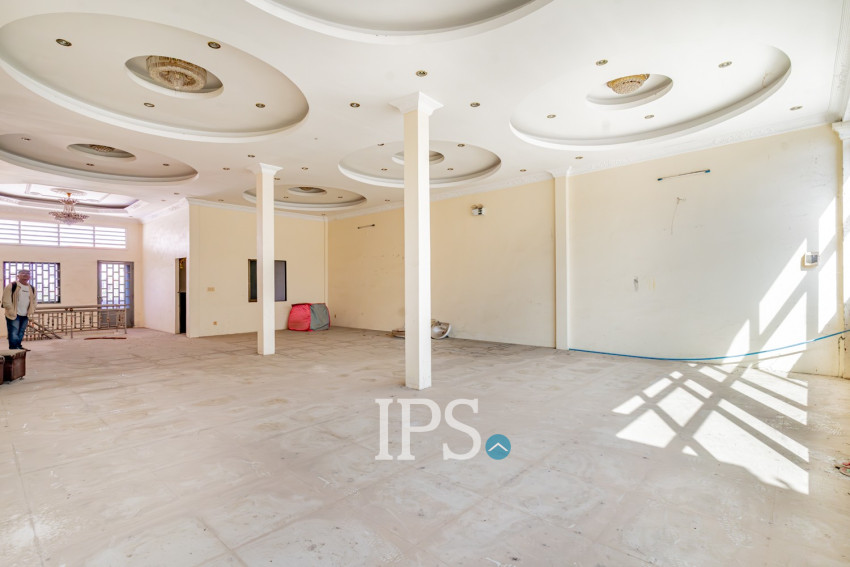 7 Bedroom Shophouse For Sale - Beoung Tumpun 1, Phnom Penh