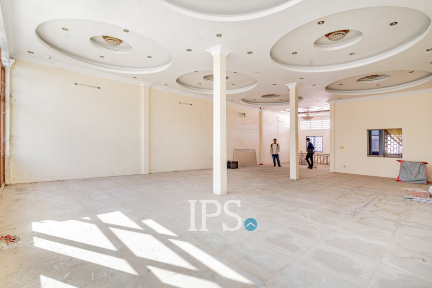 7 Bedroom Shophouse For Sale - Beoung Tumpun 1, Phnom Penh